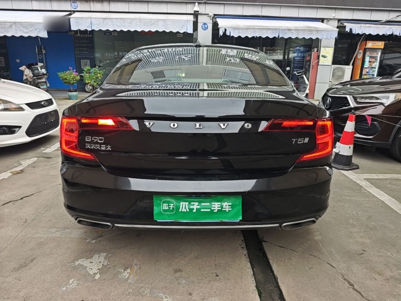 Volvo S90 - фото 4