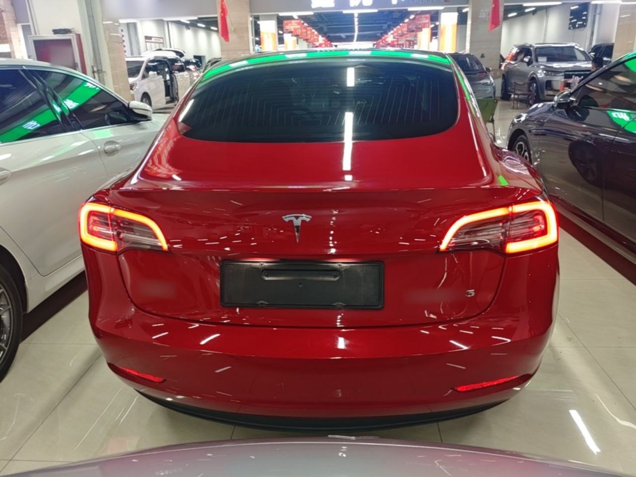 Tesla Model 3 - фото 4