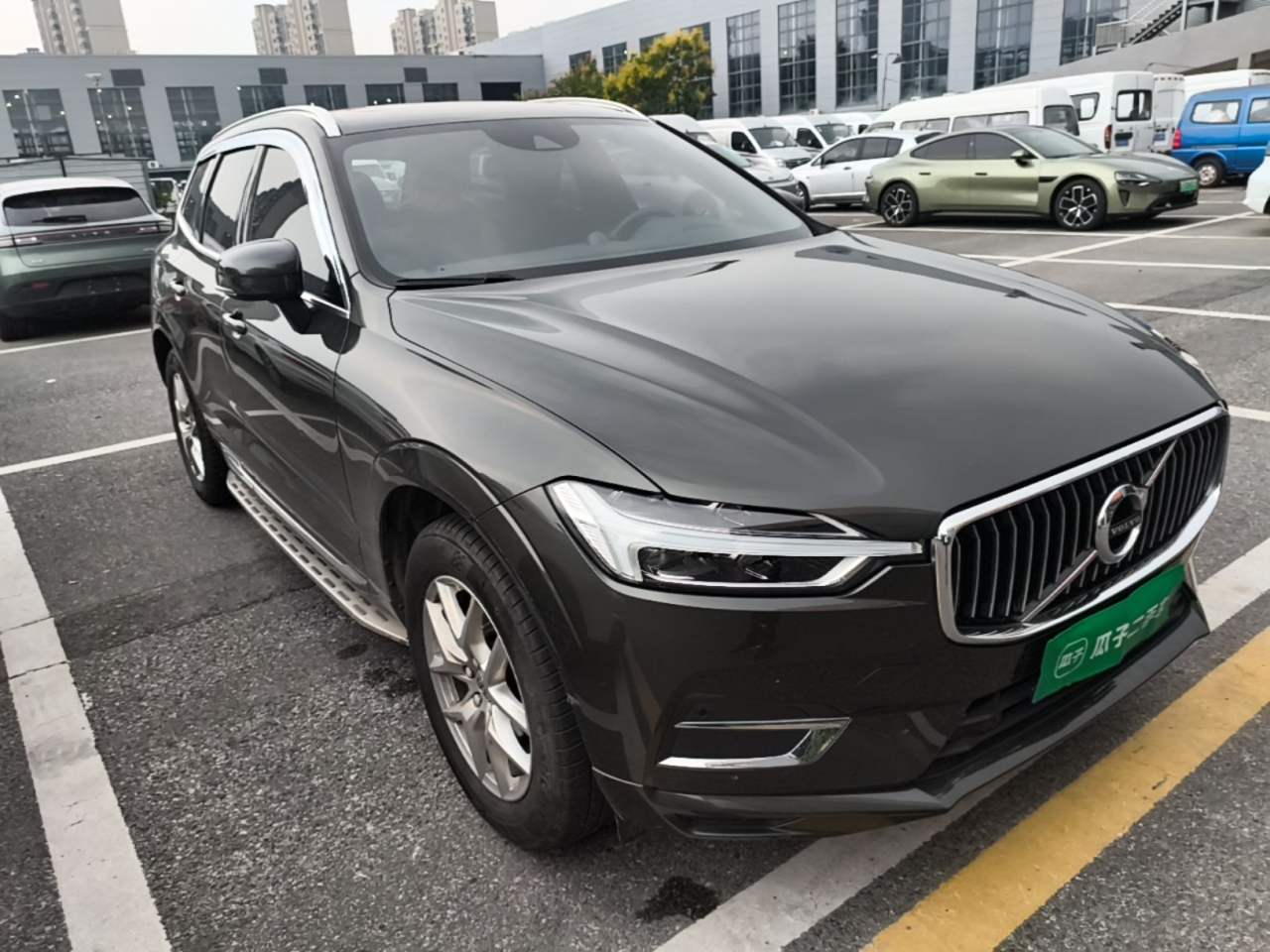 Volvo XC60 - фото 2