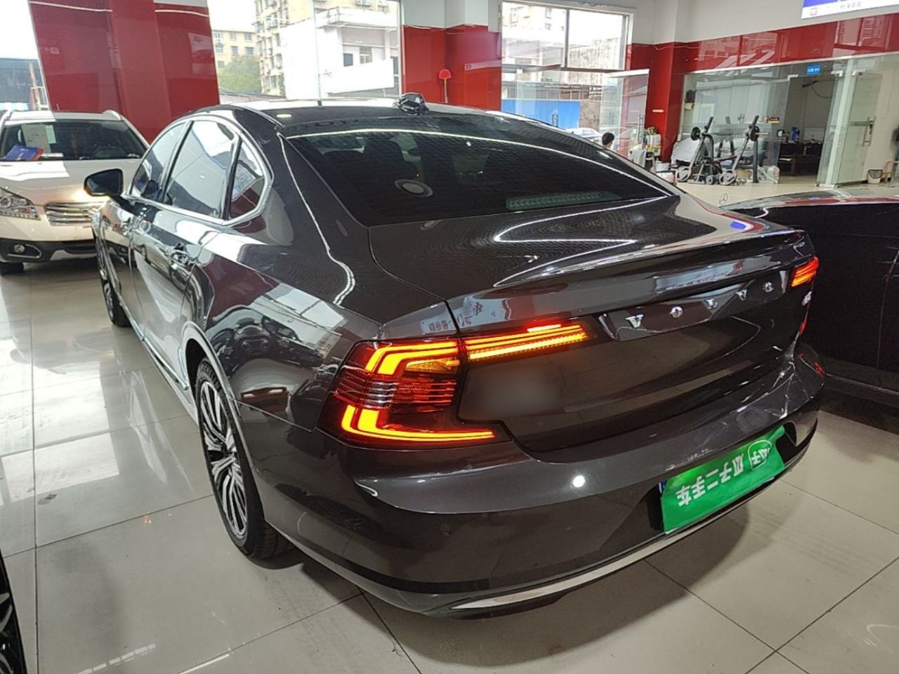 Volvo S90 - фото 3