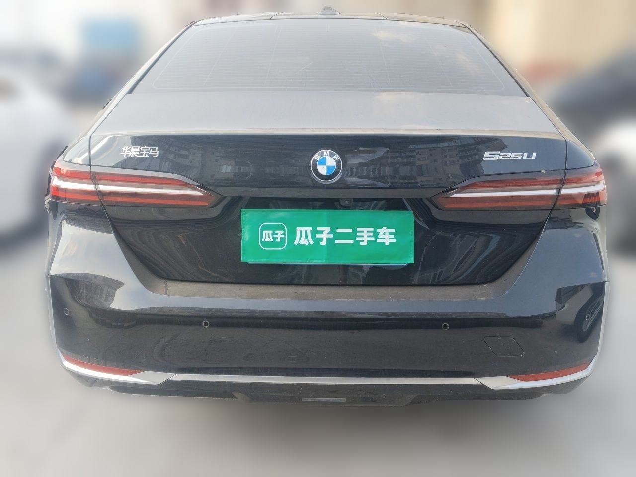 BMW 5-Series - фото 4