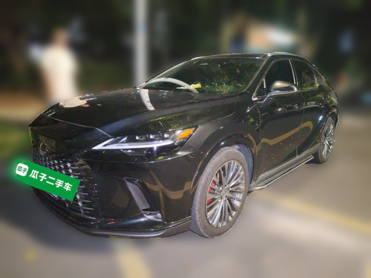 Lexus RX - фото 0