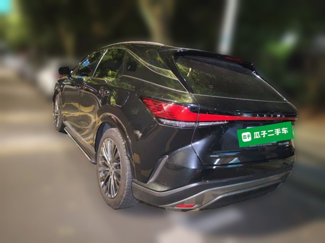 Lexus RX - фото 3