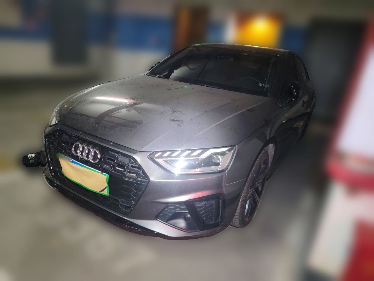 Audi A4L - фото 0