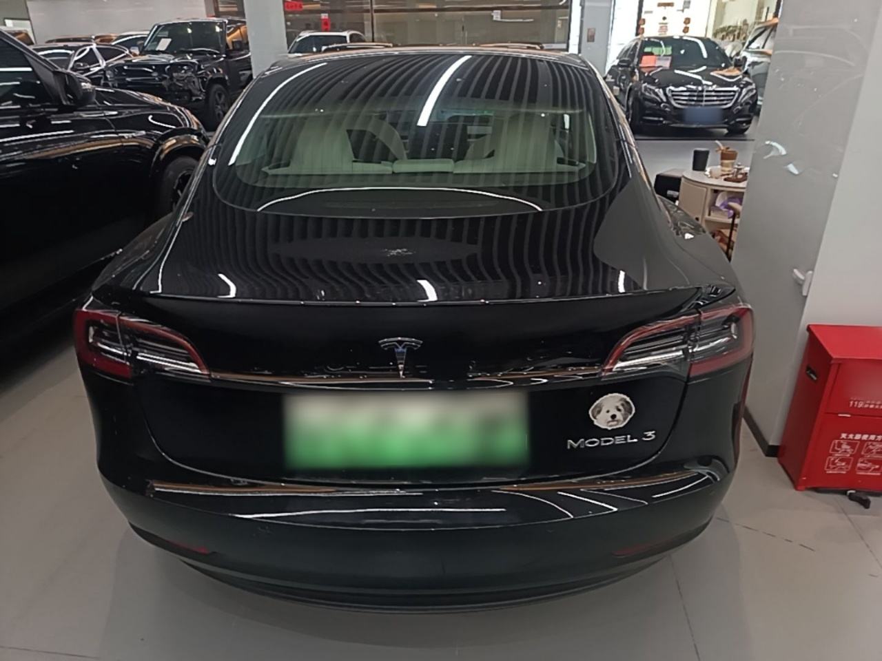 Tesla Model 3 - фото 4