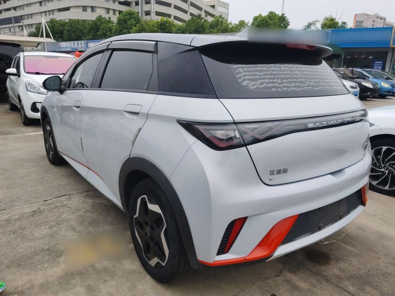BYD Dolphin - фото 3
