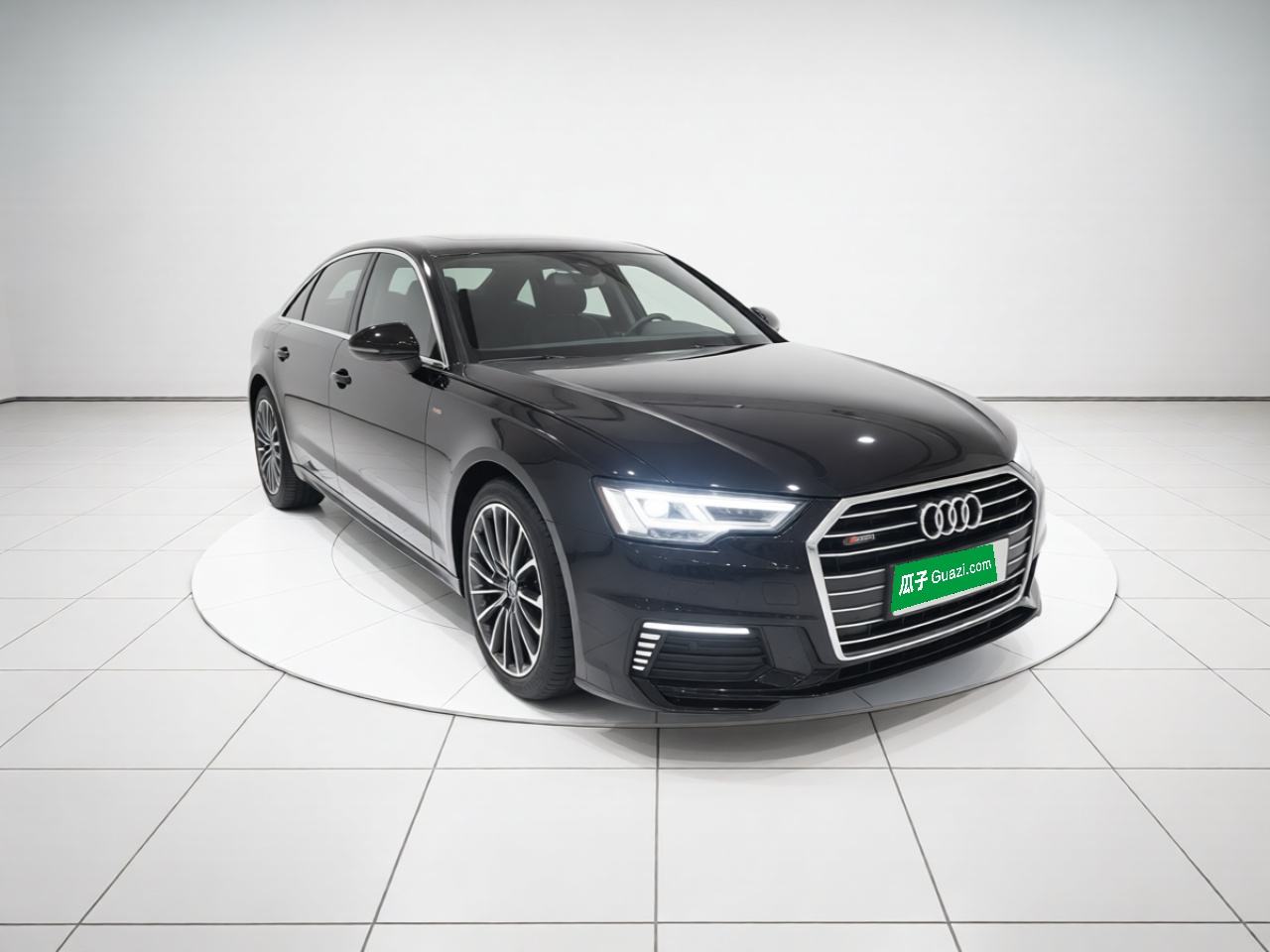 Audi A6L - фото 2