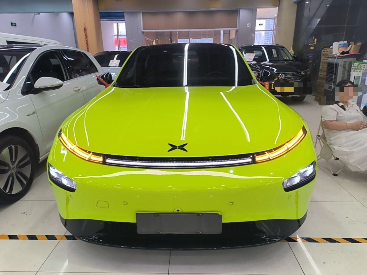 XPeng P7 - фото 1