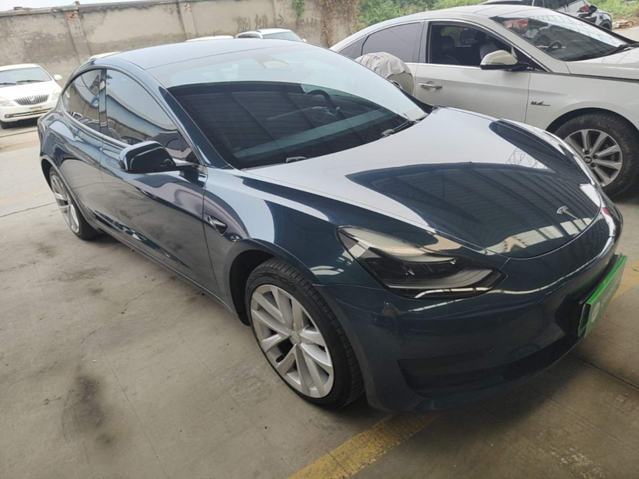 Tesla Model 3 - фото 4