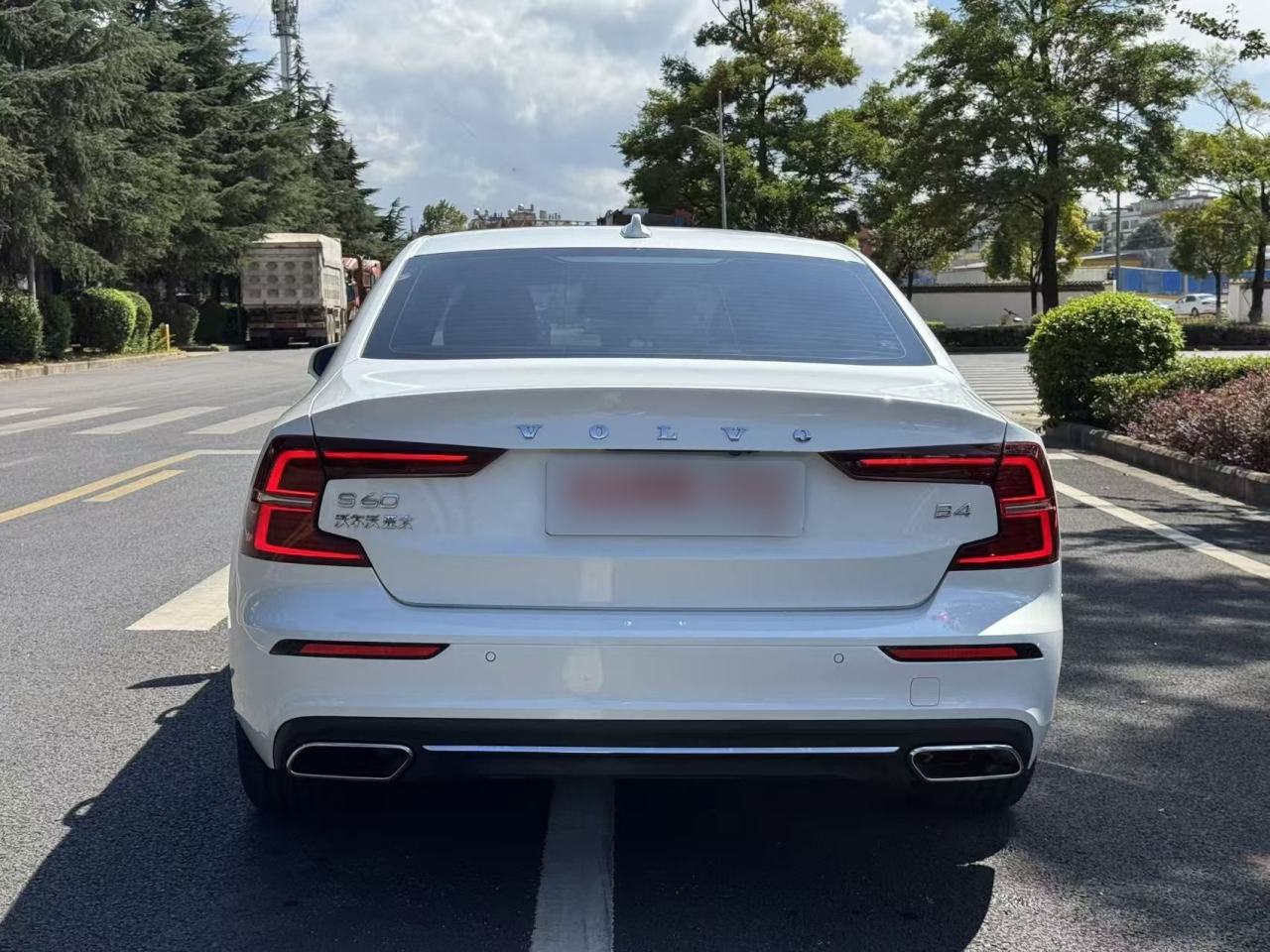 Volvo S60 - фото 4