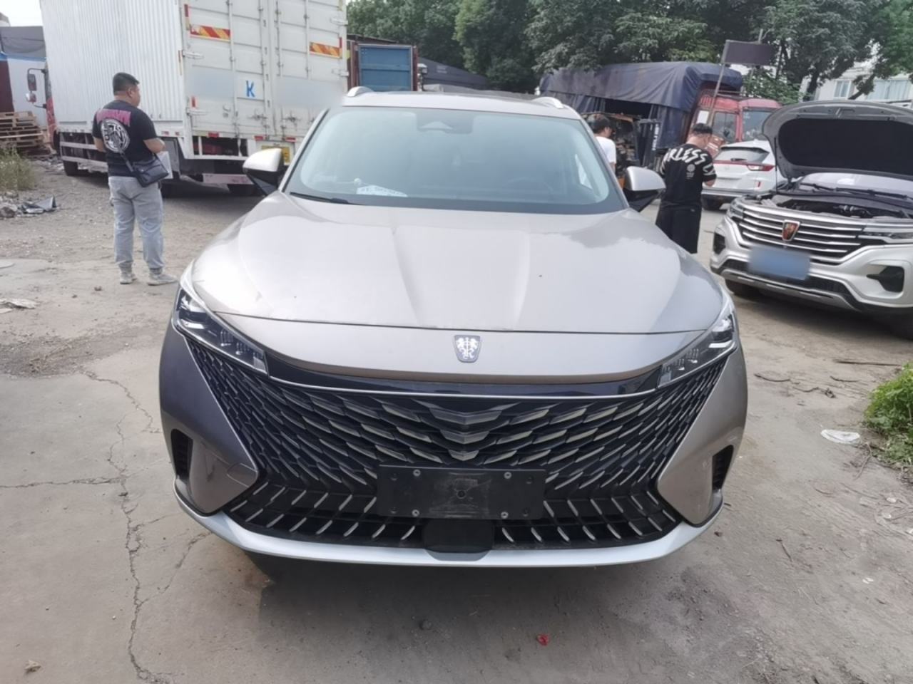 Roewe RX5 - фото 1