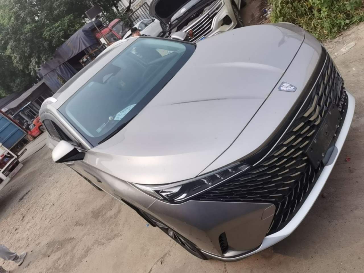 Roewe RX5 - фото 2