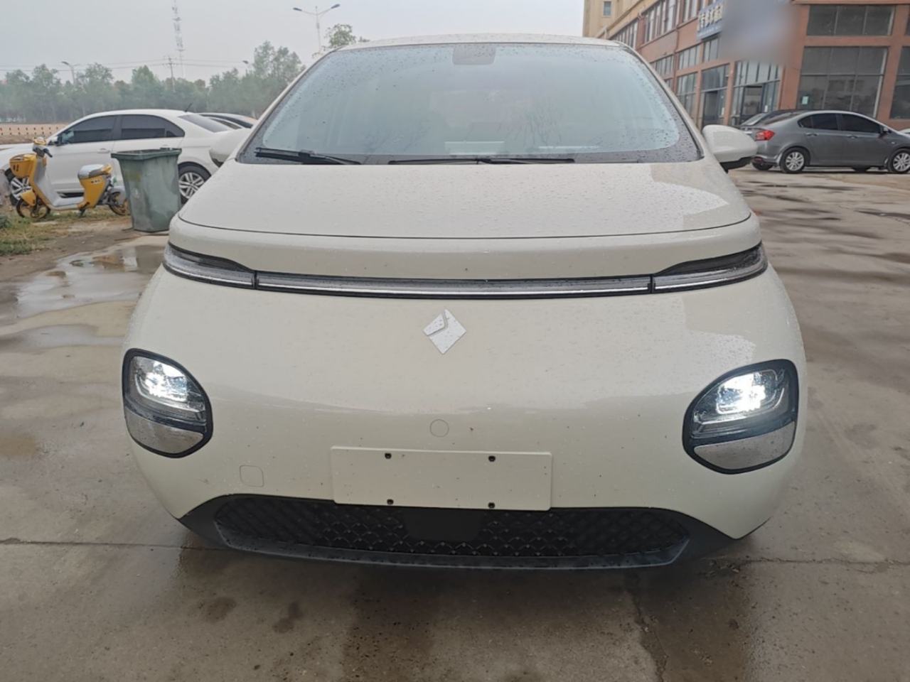 Baojun Yunduo - фото 1