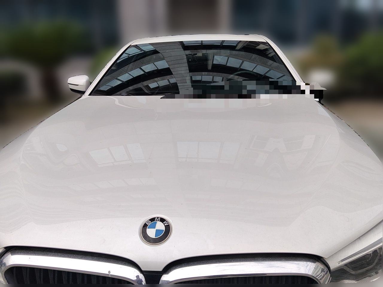 BMW 5-Series - фото 1