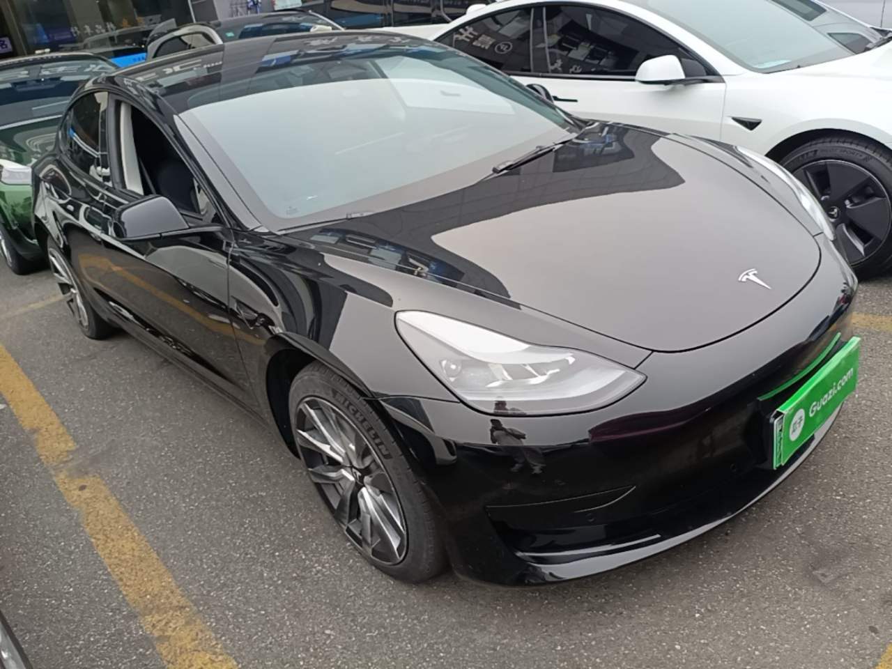 Tesla Model 3 - фото 2