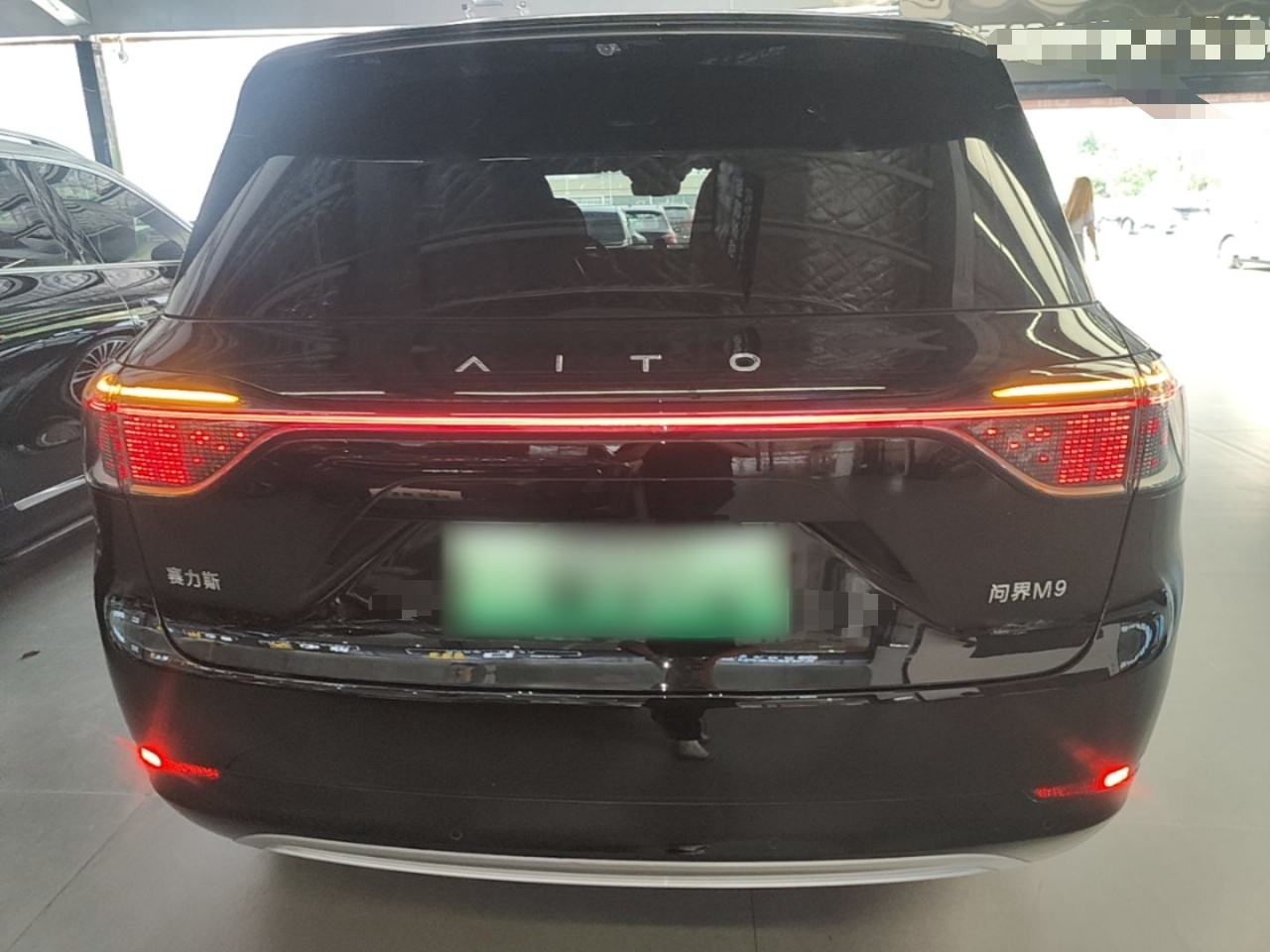 AITO M9 - фото 4