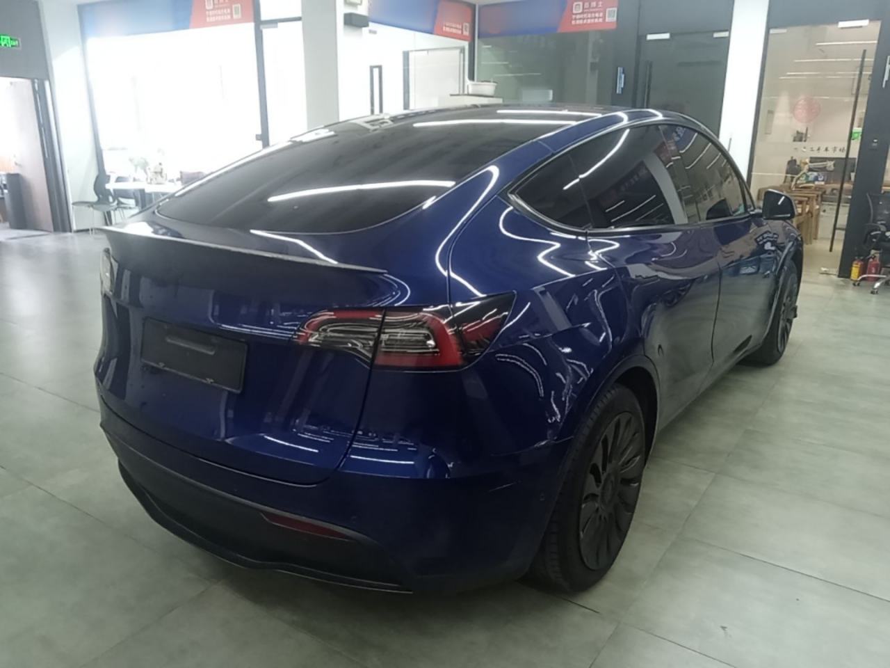 Tesla Model Y - фото 3