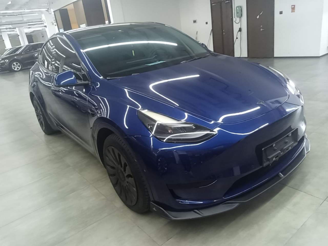 Tesla Model Y - фото 4