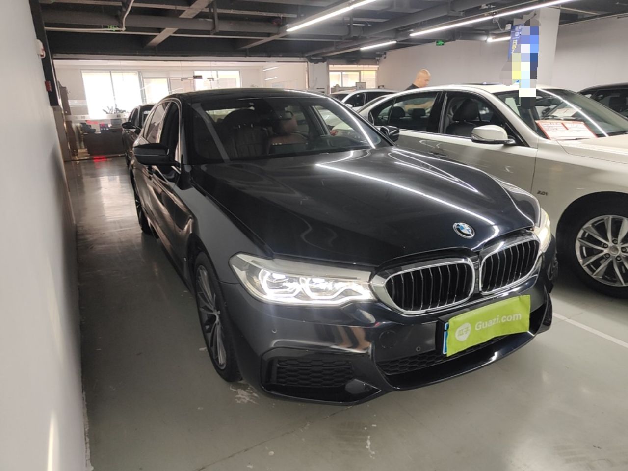 BMW 5-Series - фото 2