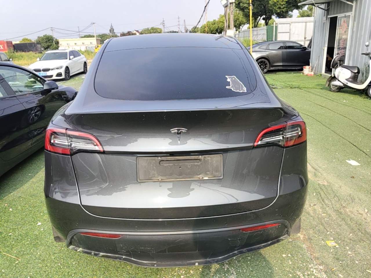 Tesla Model Y - фото 4