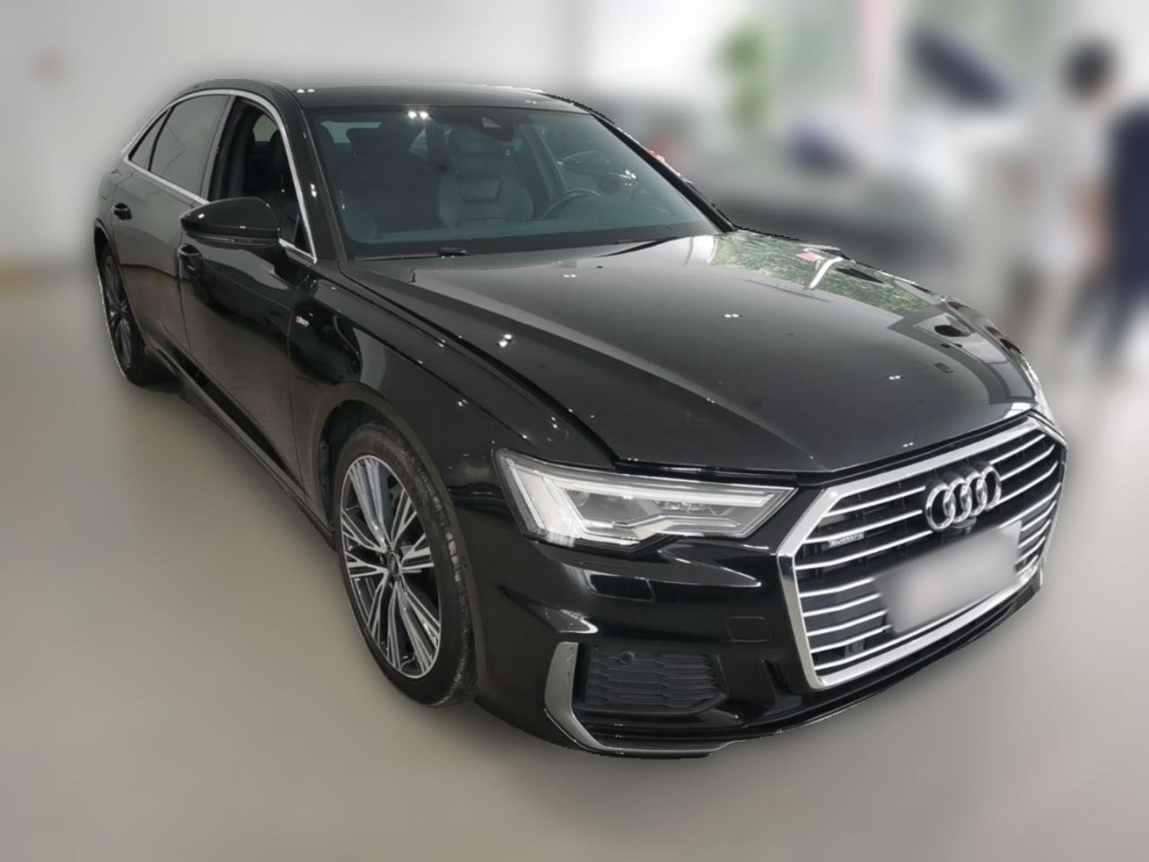 Audi A6L - фото 2
