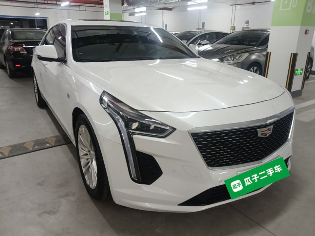 Cadillac CT6 - фото 2