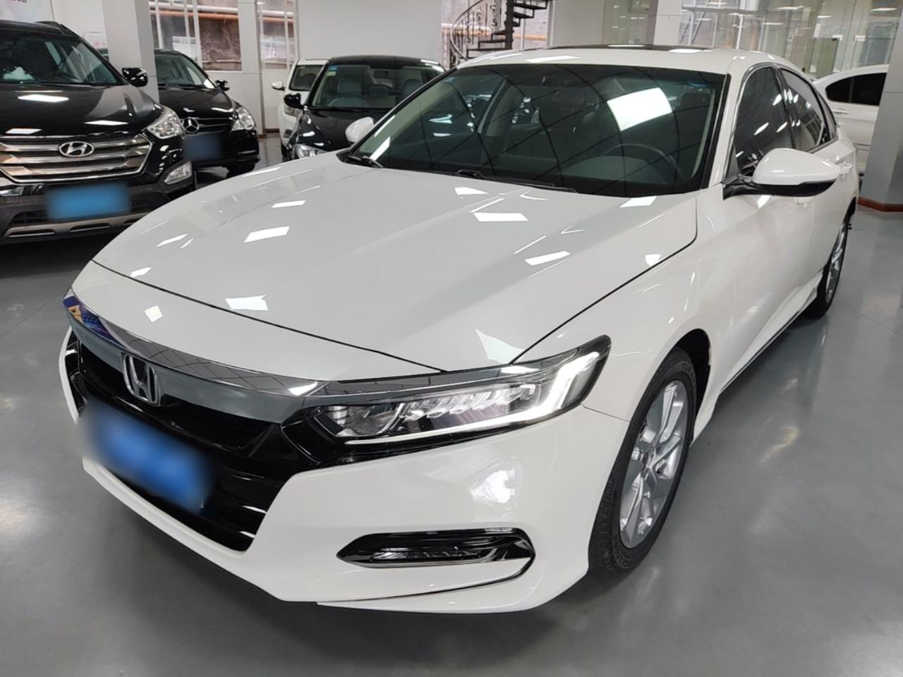 Honda Accord - фото 0