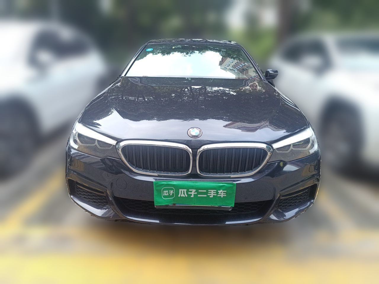 BMW 5-Series - фото 1