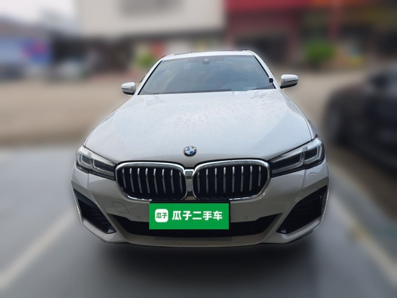 BMW 5-Series - фото 1