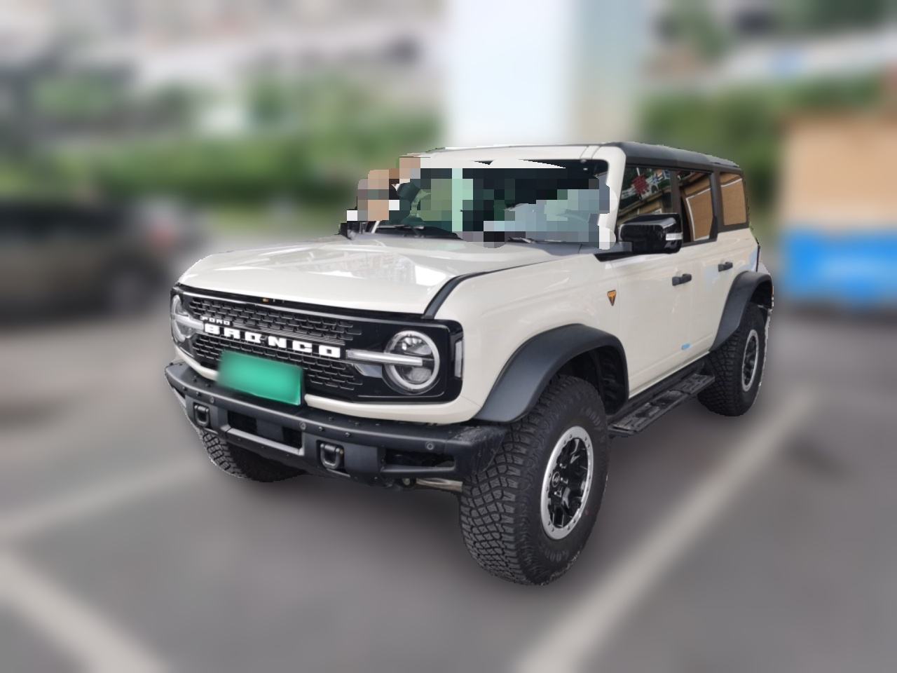 Ford Bronco - фото 0