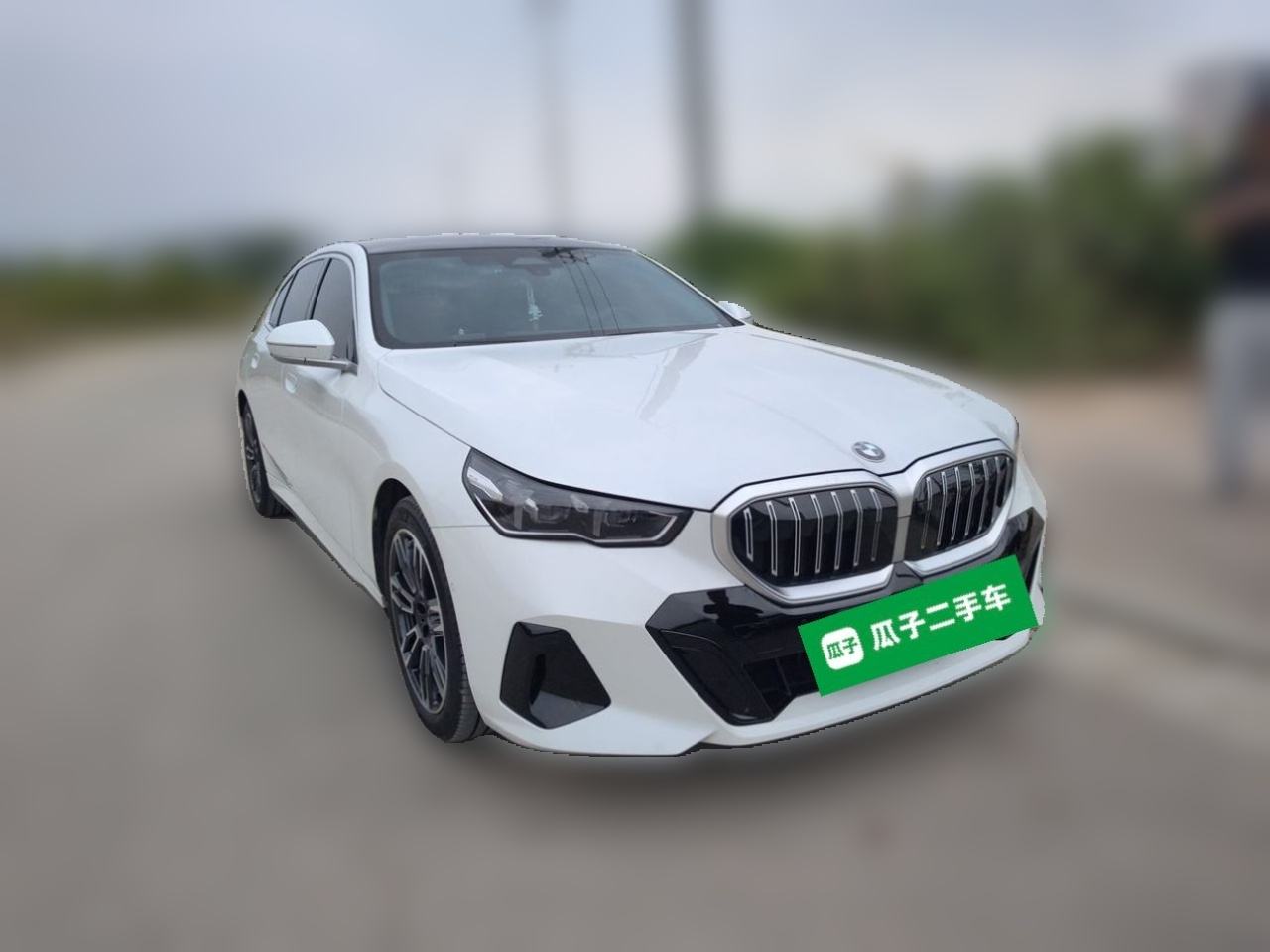 BMW 5-Series - фото 2