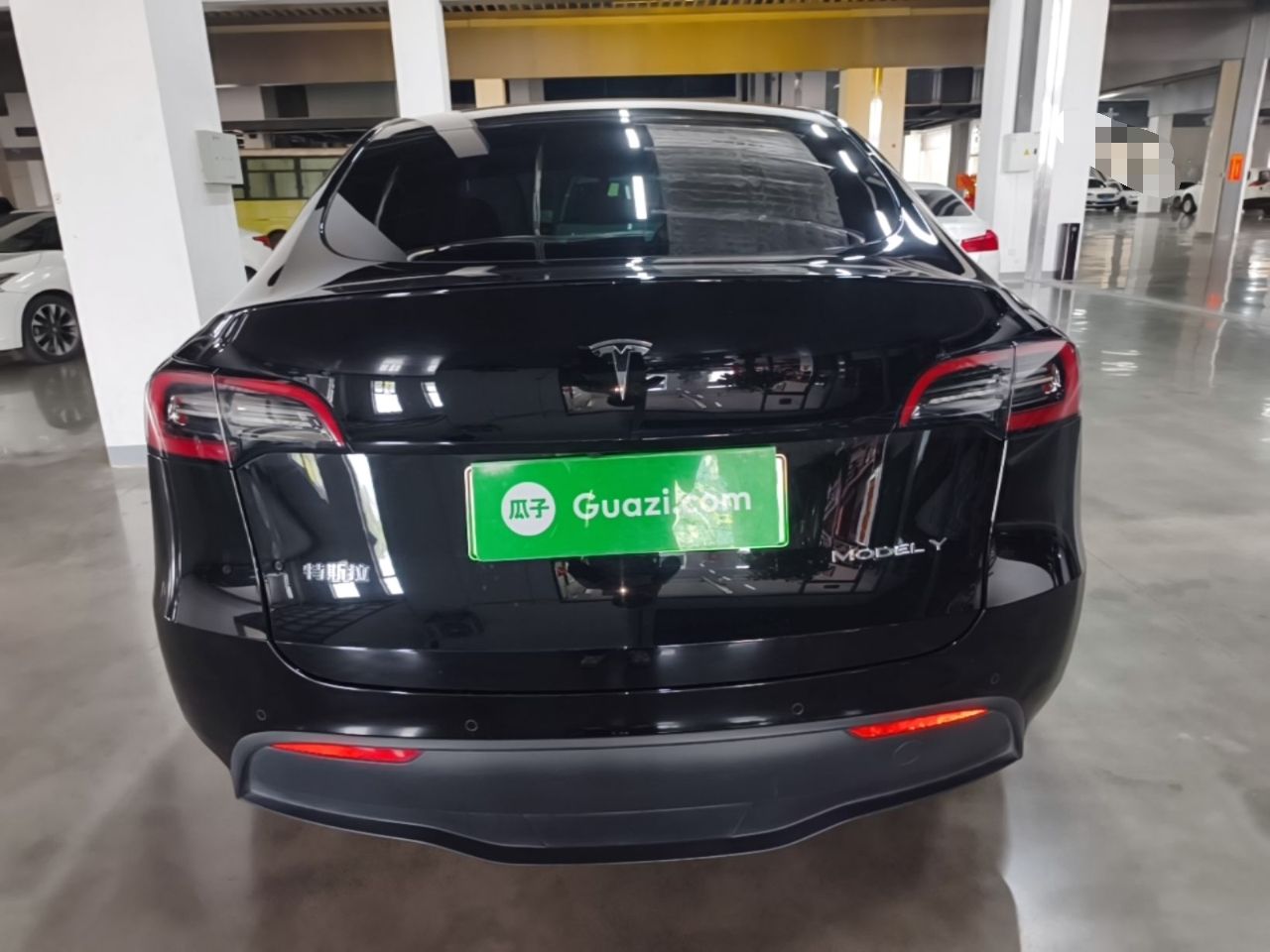 Tesla Model Y - фото 4
