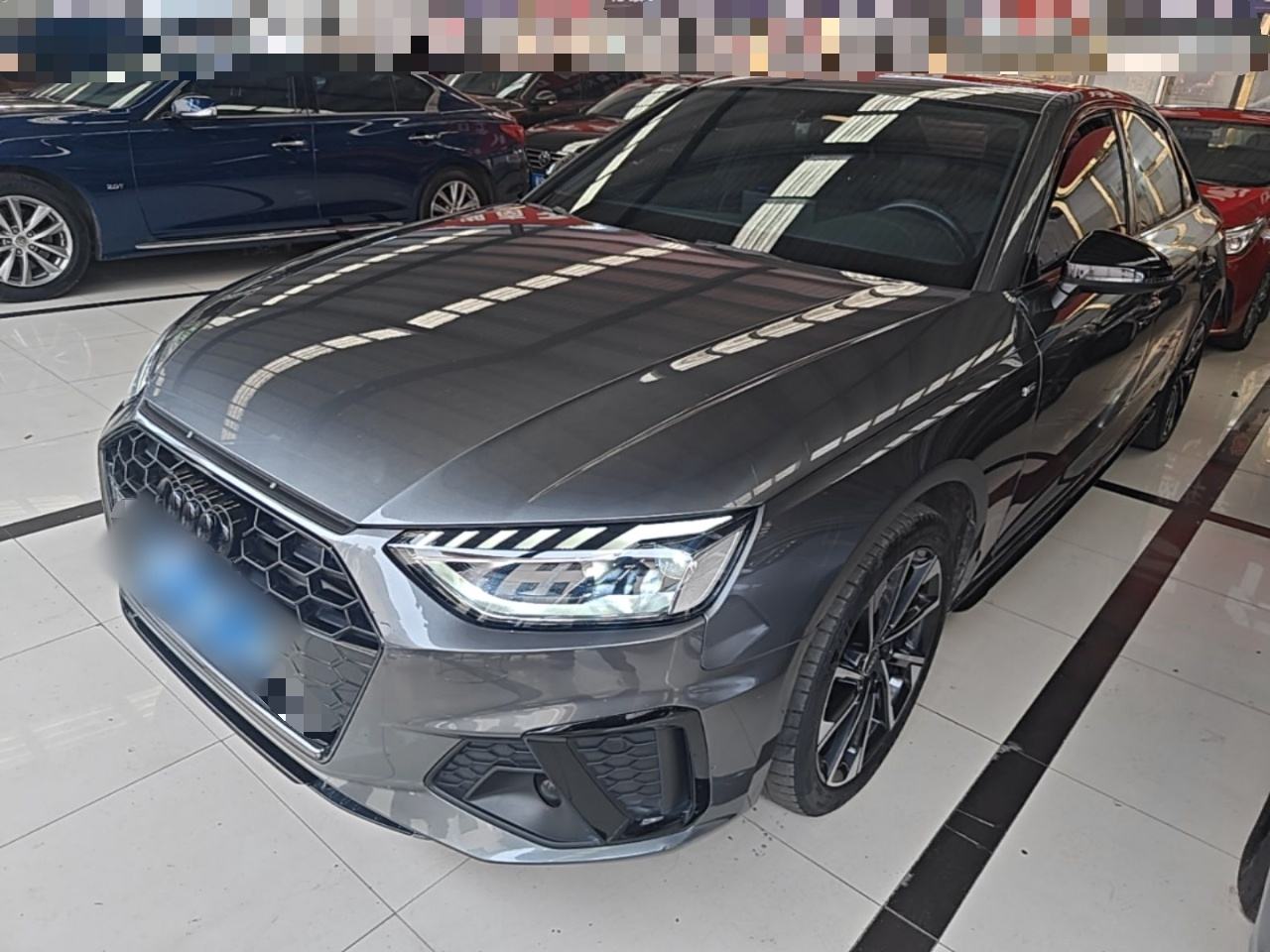 Audi A4L - фото 0