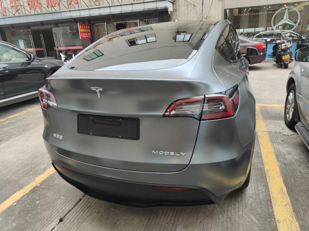 Tesla Model Y - фото 2