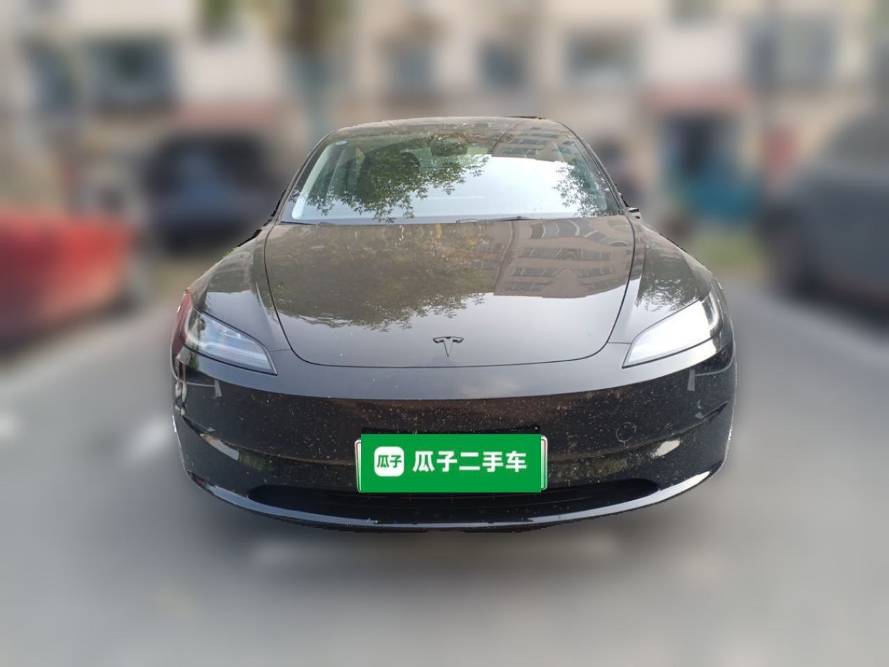 Tesla Model 3 - фото 1