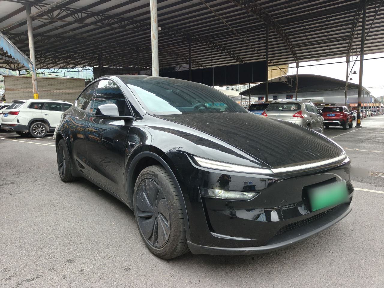 Tesla Model Y - фото 2