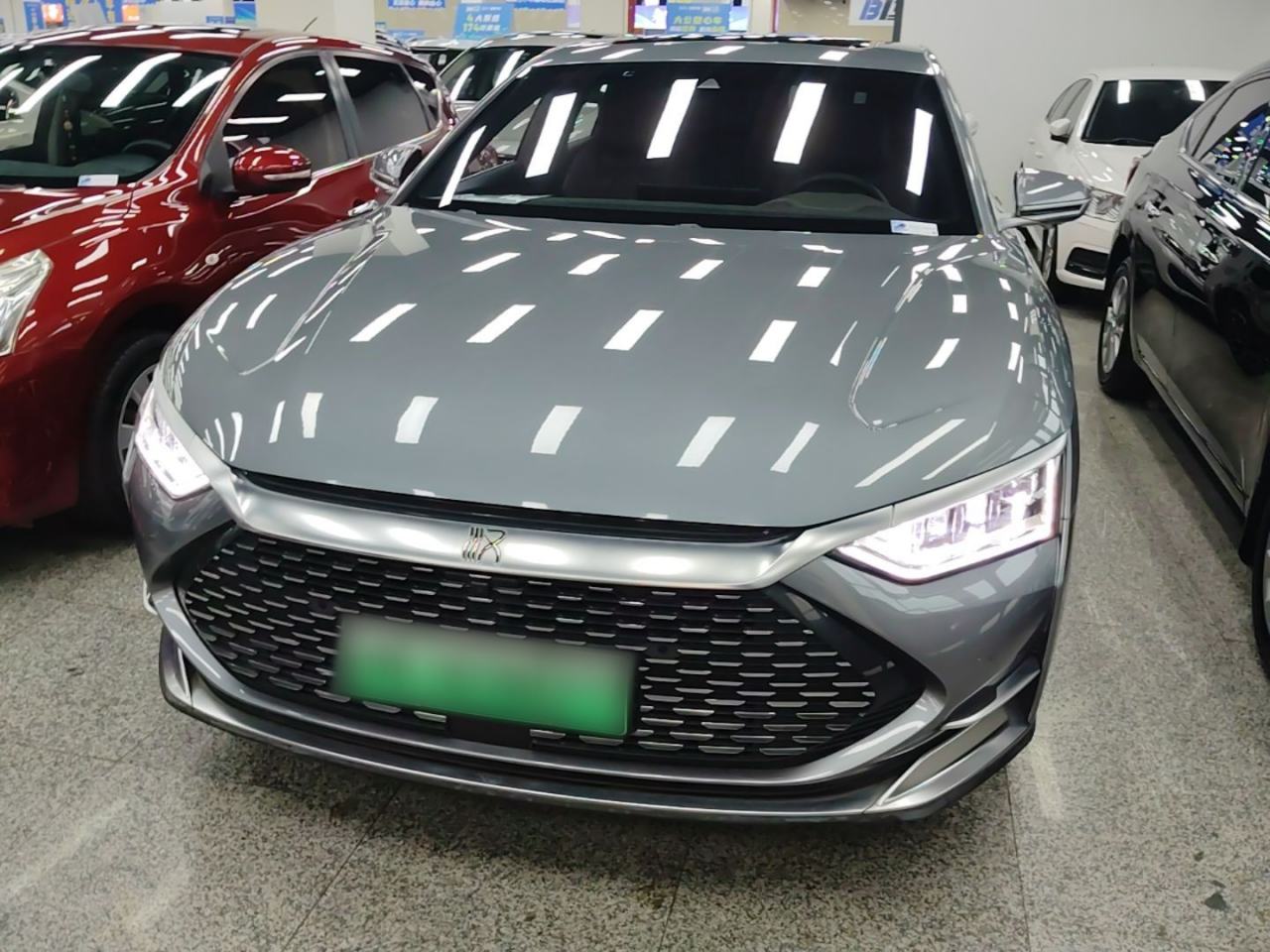 BYD Han DM-i - фото 1