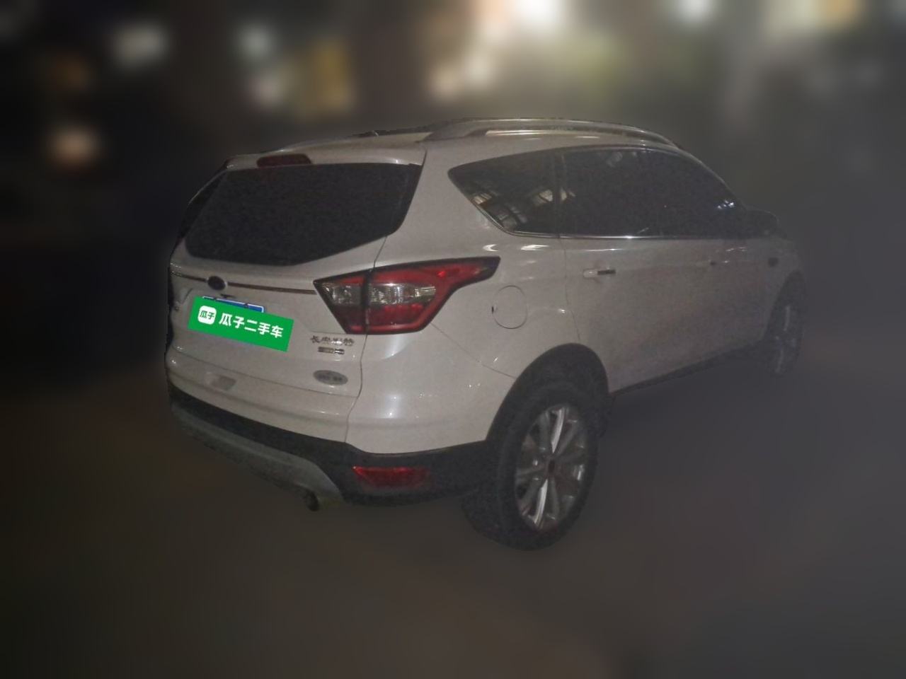 Ford Kuga - фото 3