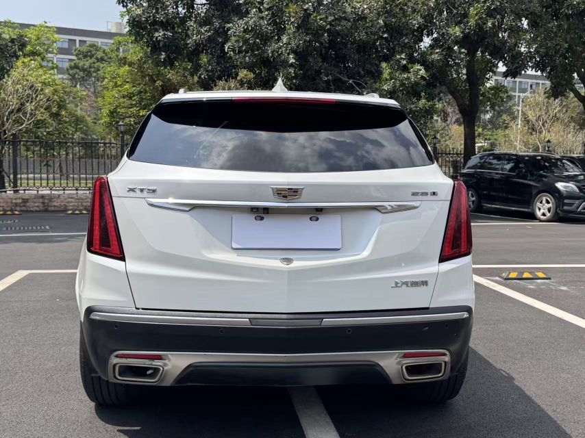 Cadillac XT5 - фото 2