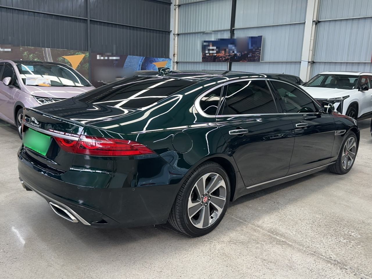 Jaguar XFL - фото 3