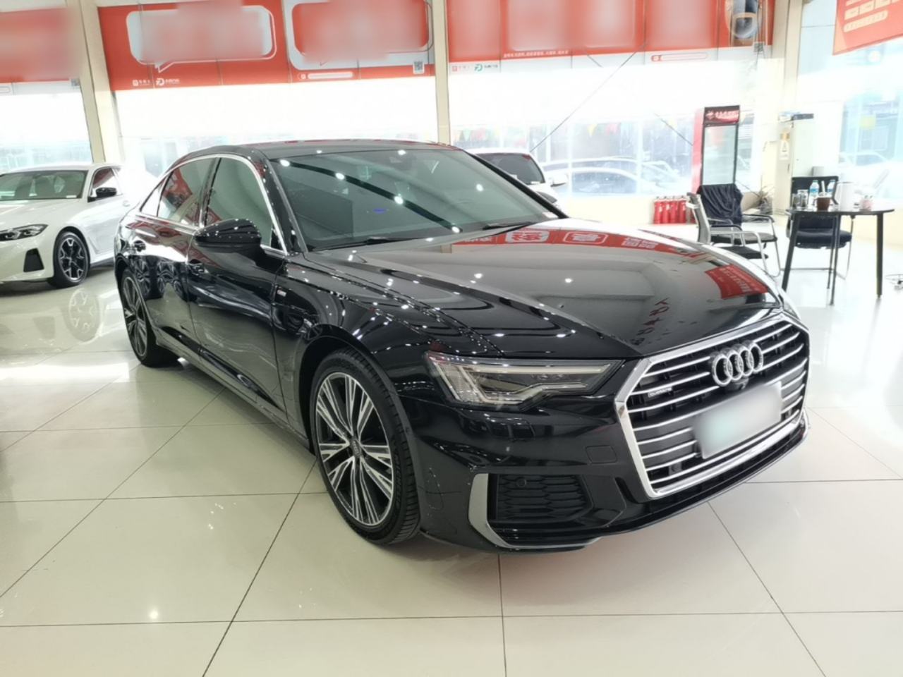 Audi A6L - фото 2