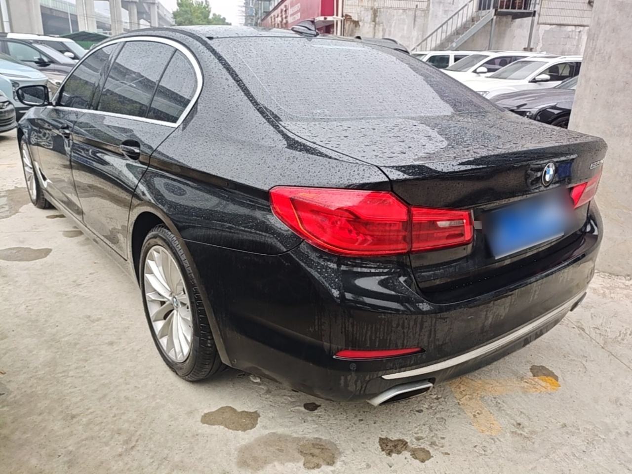 BMW 5-Series - фото 3