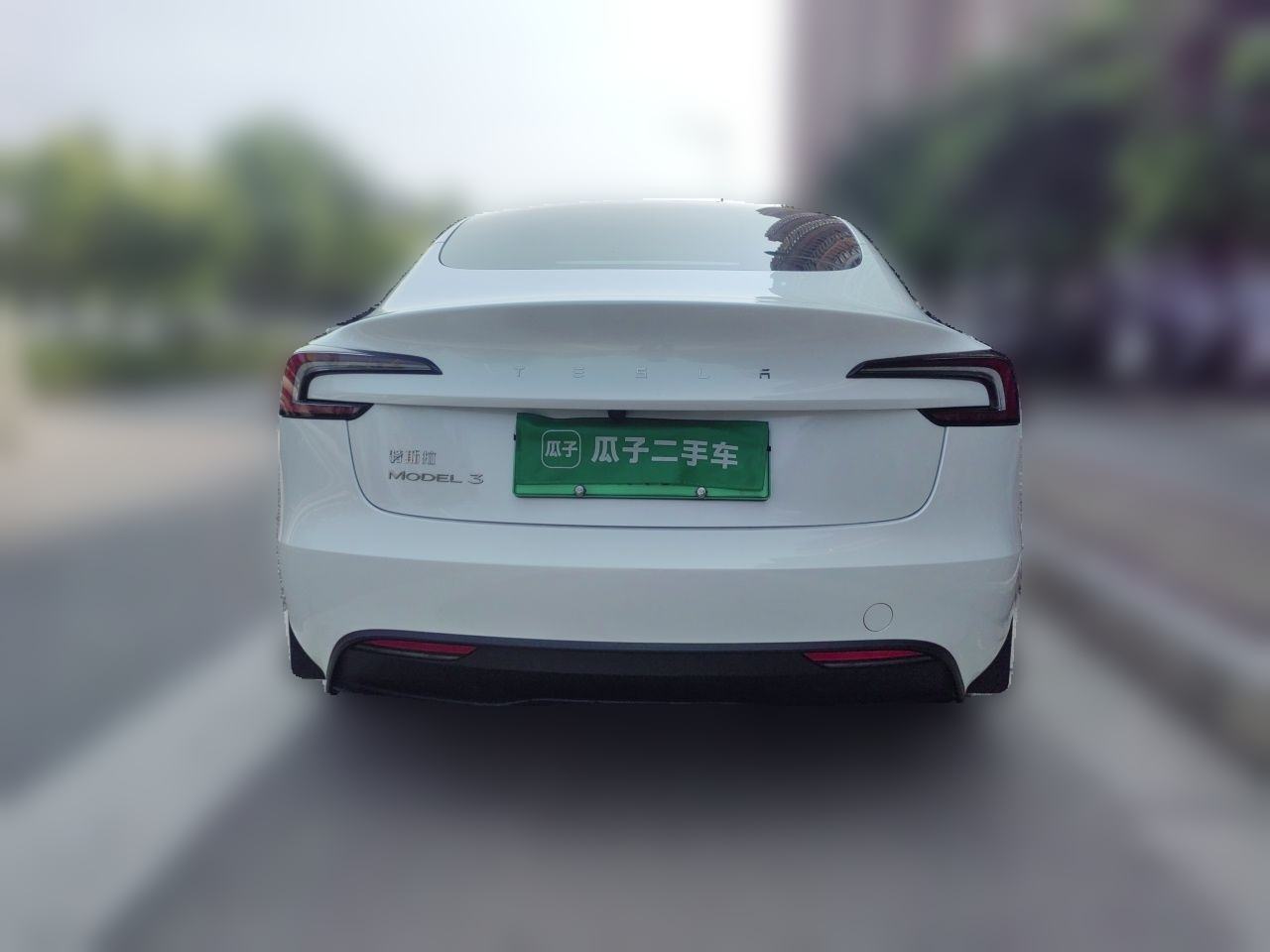 Tesla Model 3 - фото 2
