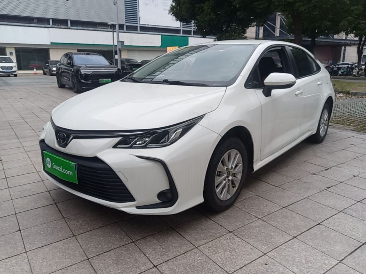 Toyota Corolla - фото 0