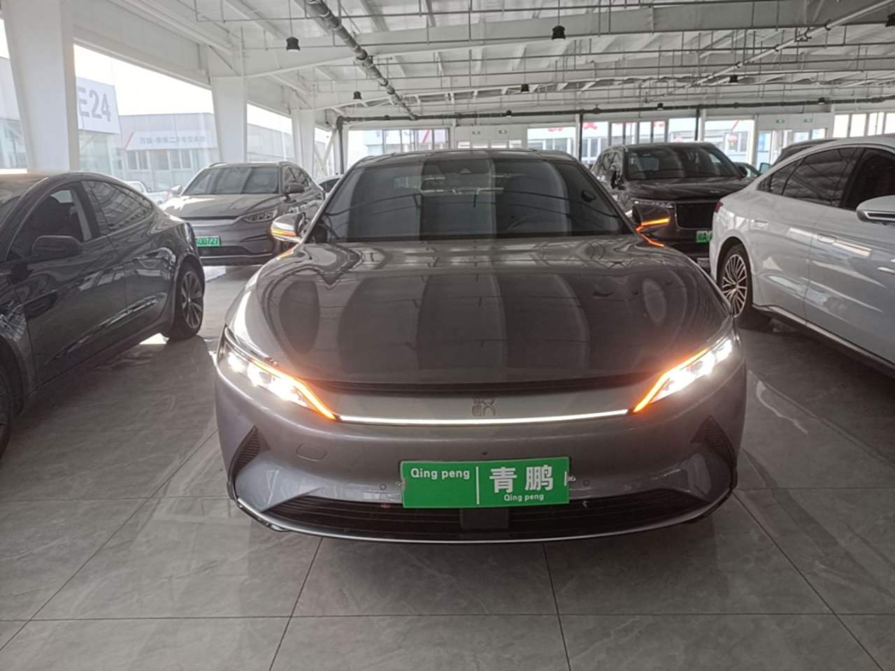 BYD Han DM-i - фото 1