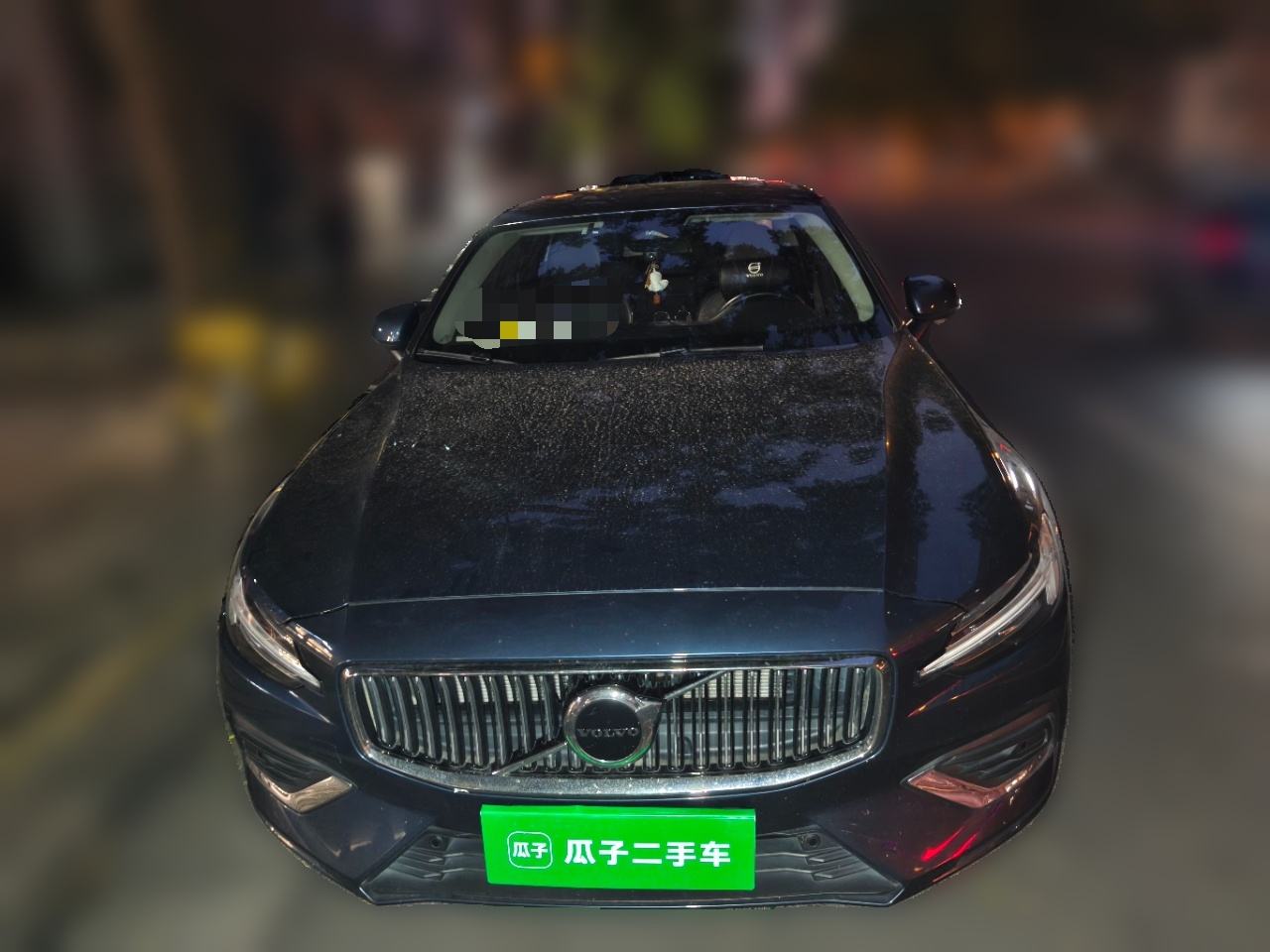 Volvo S60 - фото 1