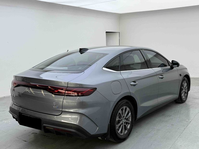 BYD Qin L DM - фото 3