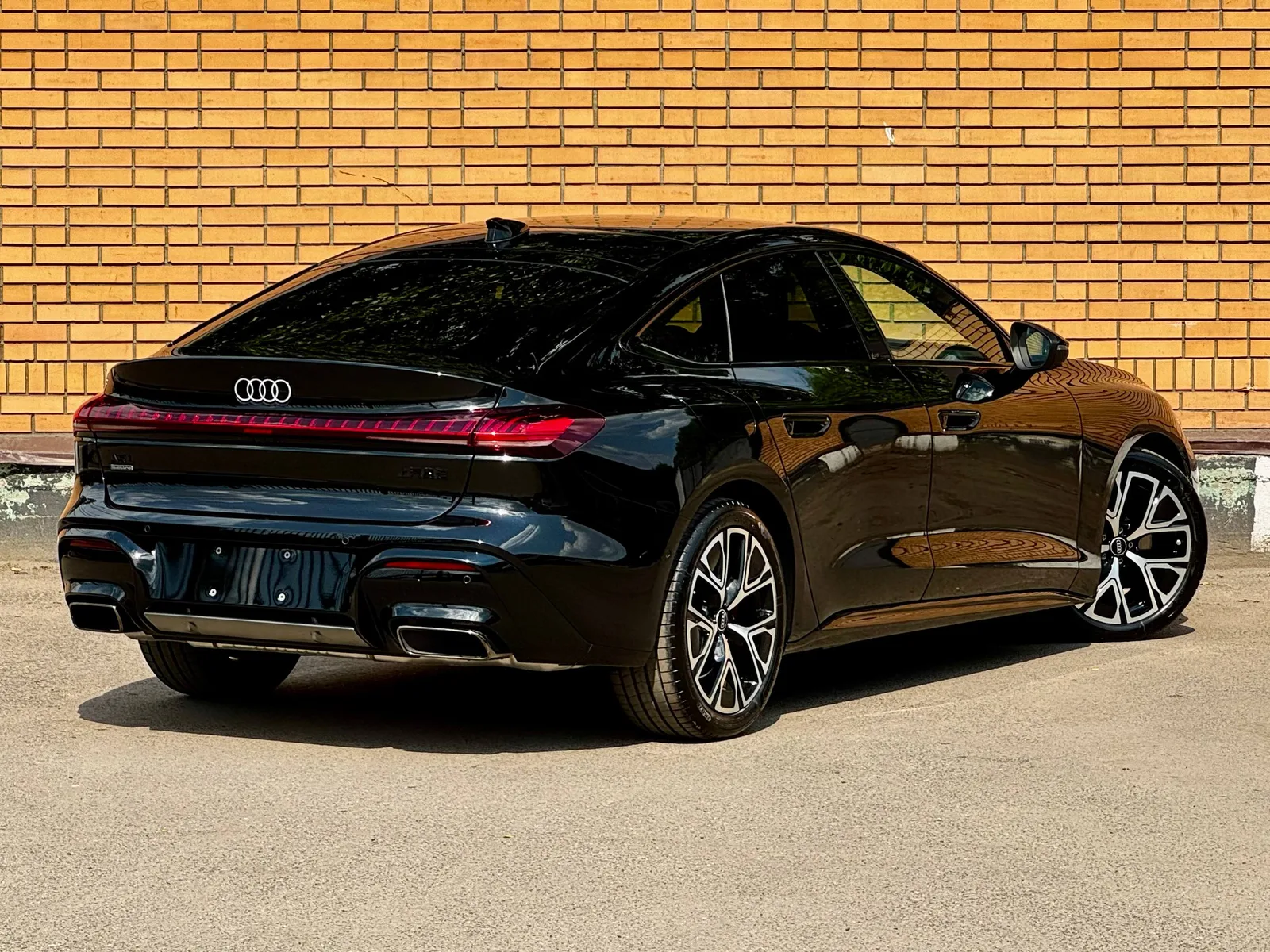 Audi A5L — фото 4