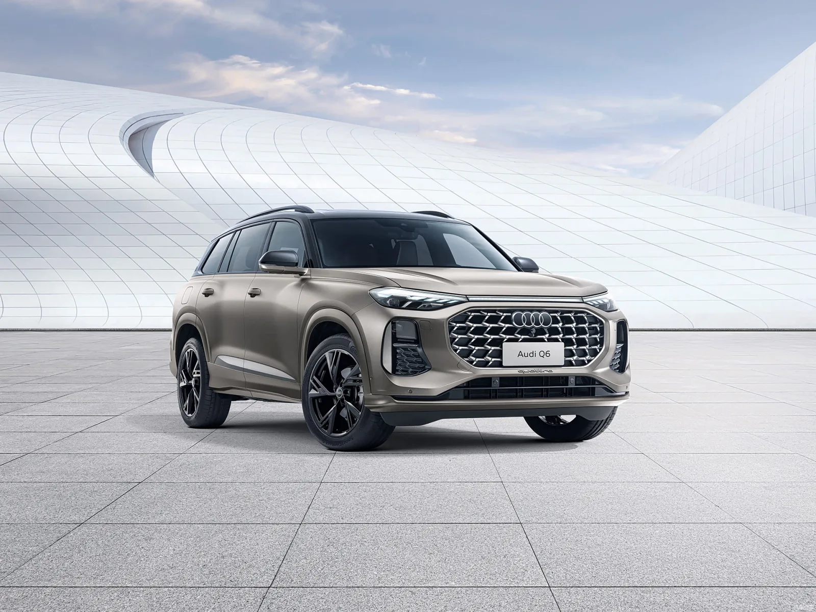Audi Q6 2026 — вид спереди три четверти