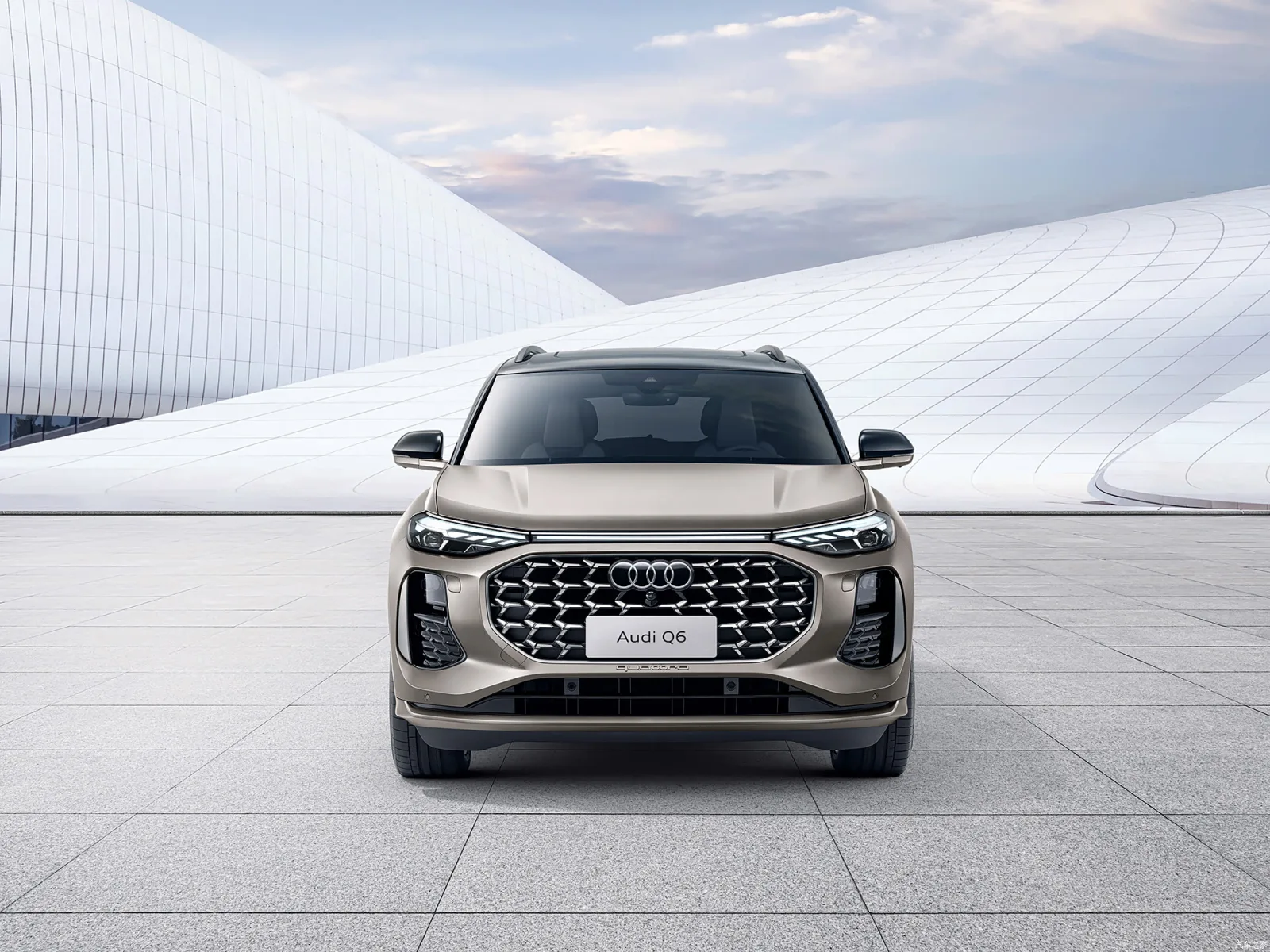 Audi Q6 2026 — передняя часть и решётка радиатора